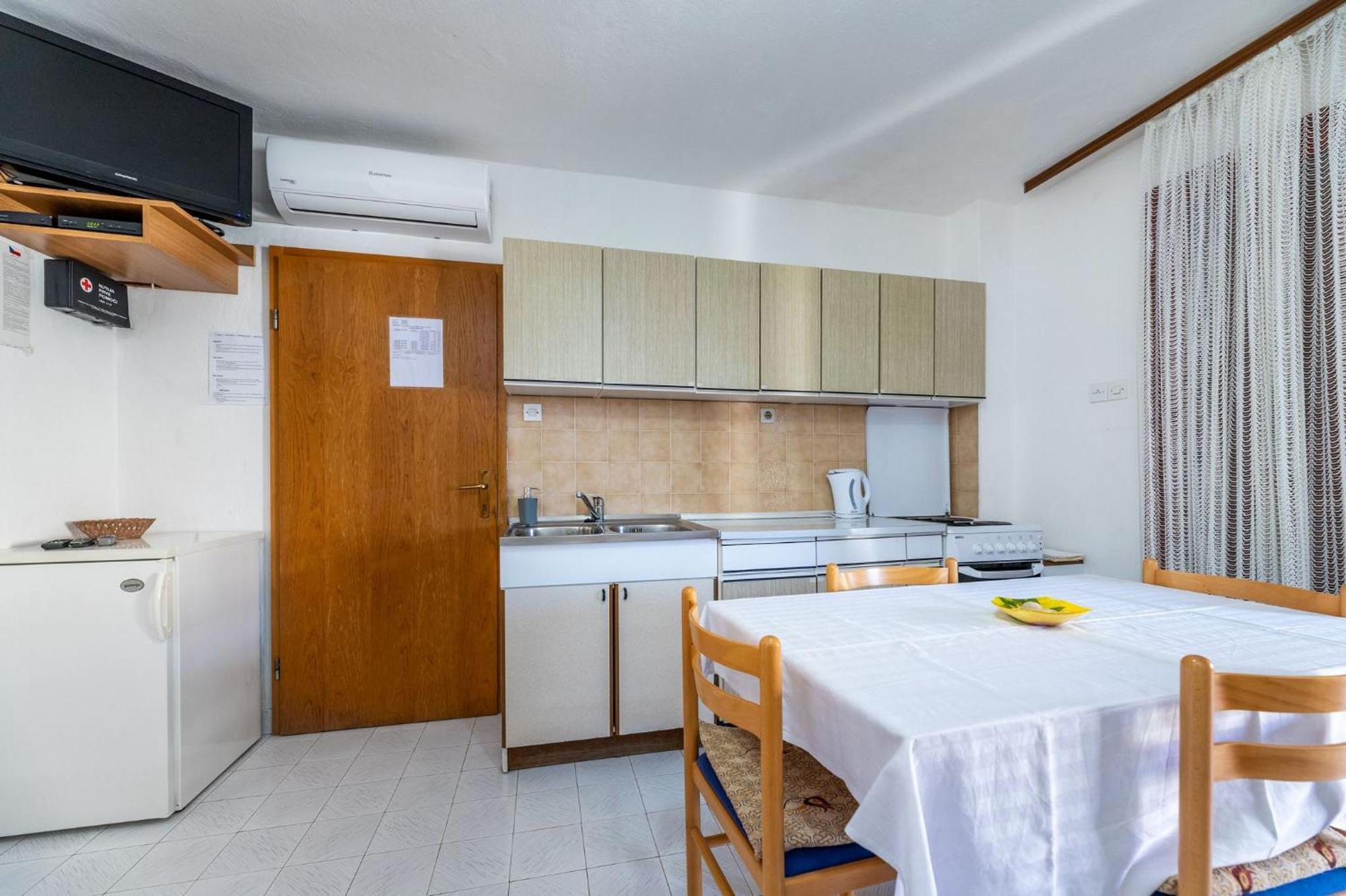 Apartments Janko Zarok Baska  Luaran gambar