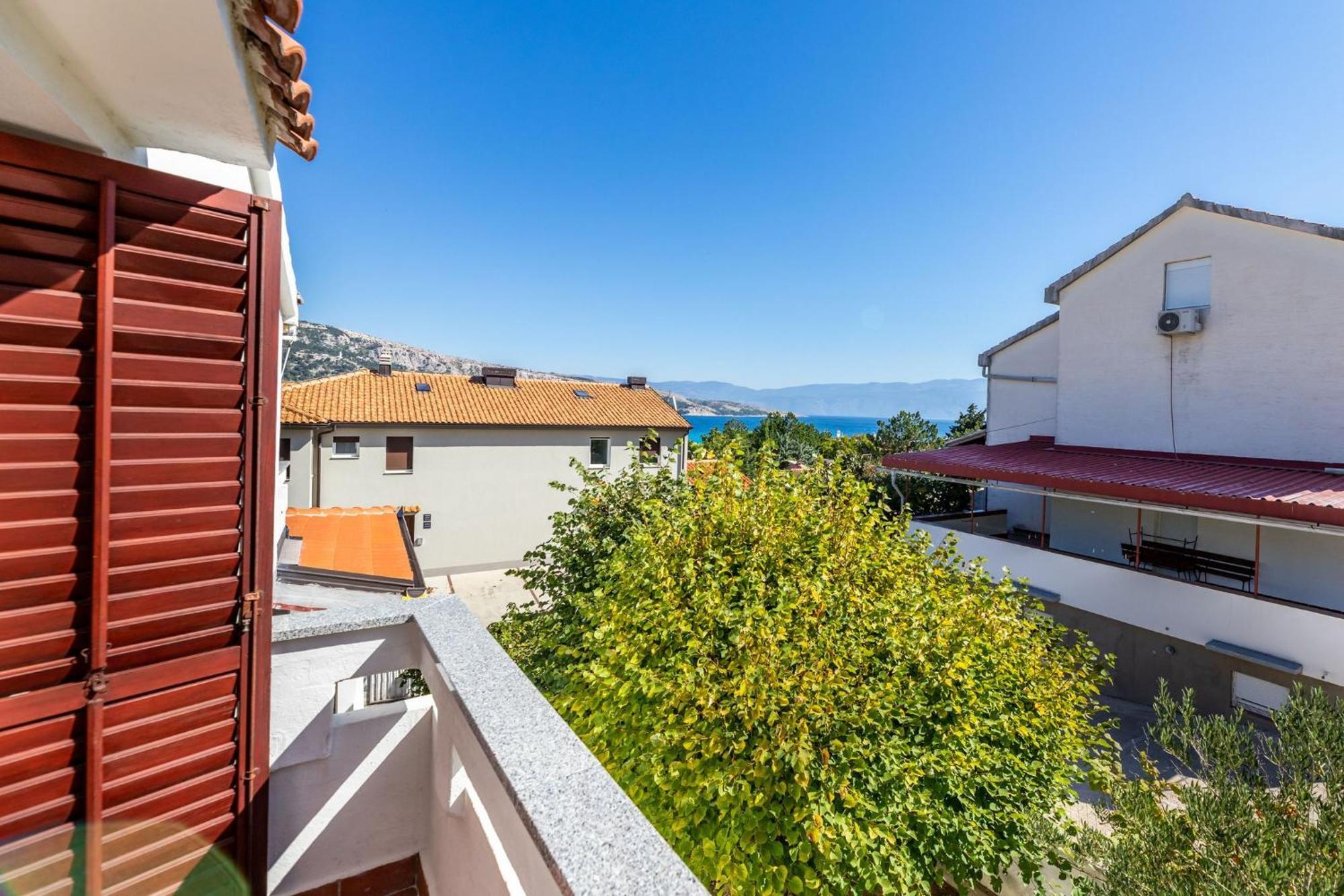 Apartments Janko Zarok Baska  Luaran gambar