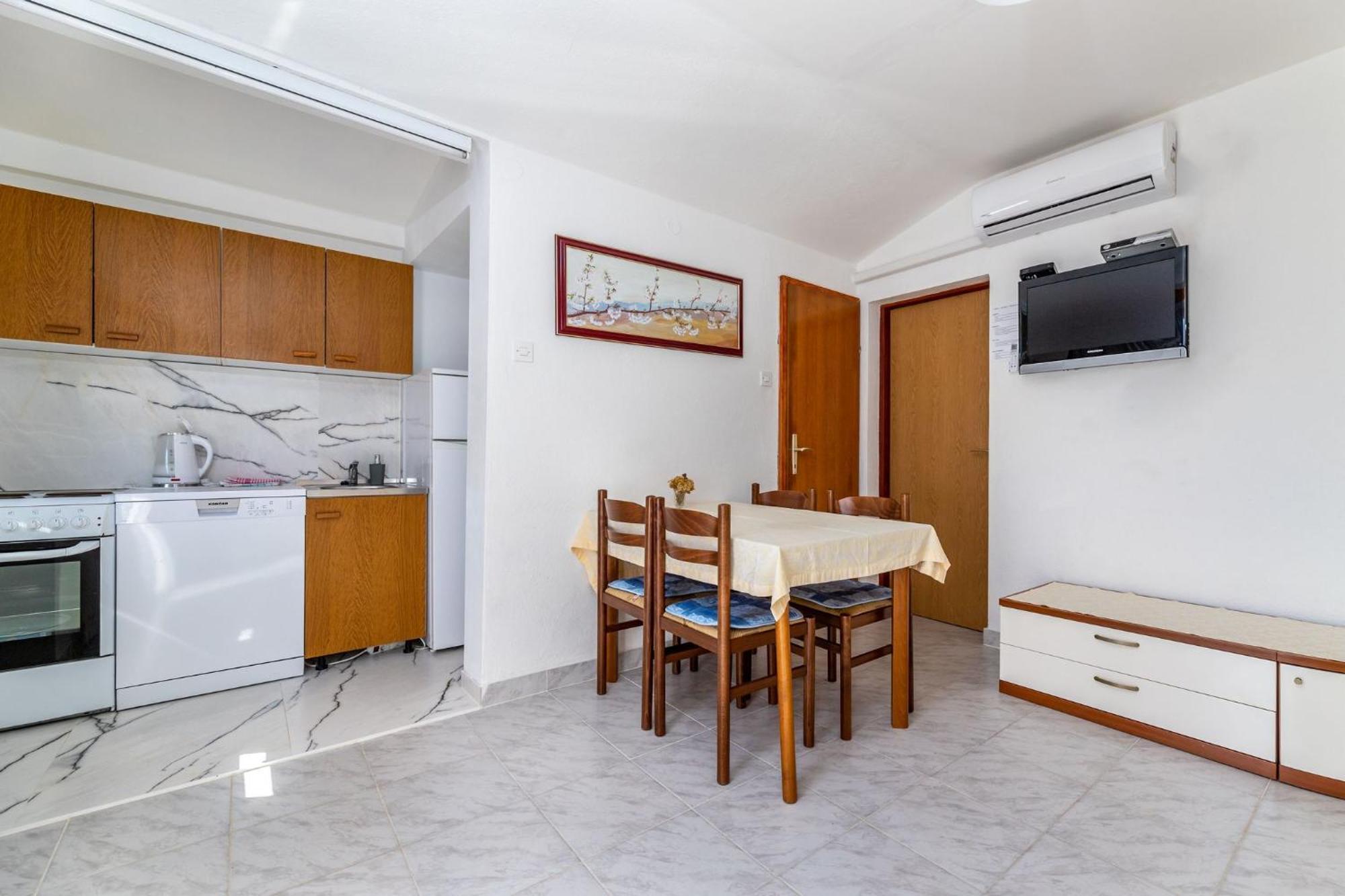 Apartments Janko Zarok Baska  Luaran gambar