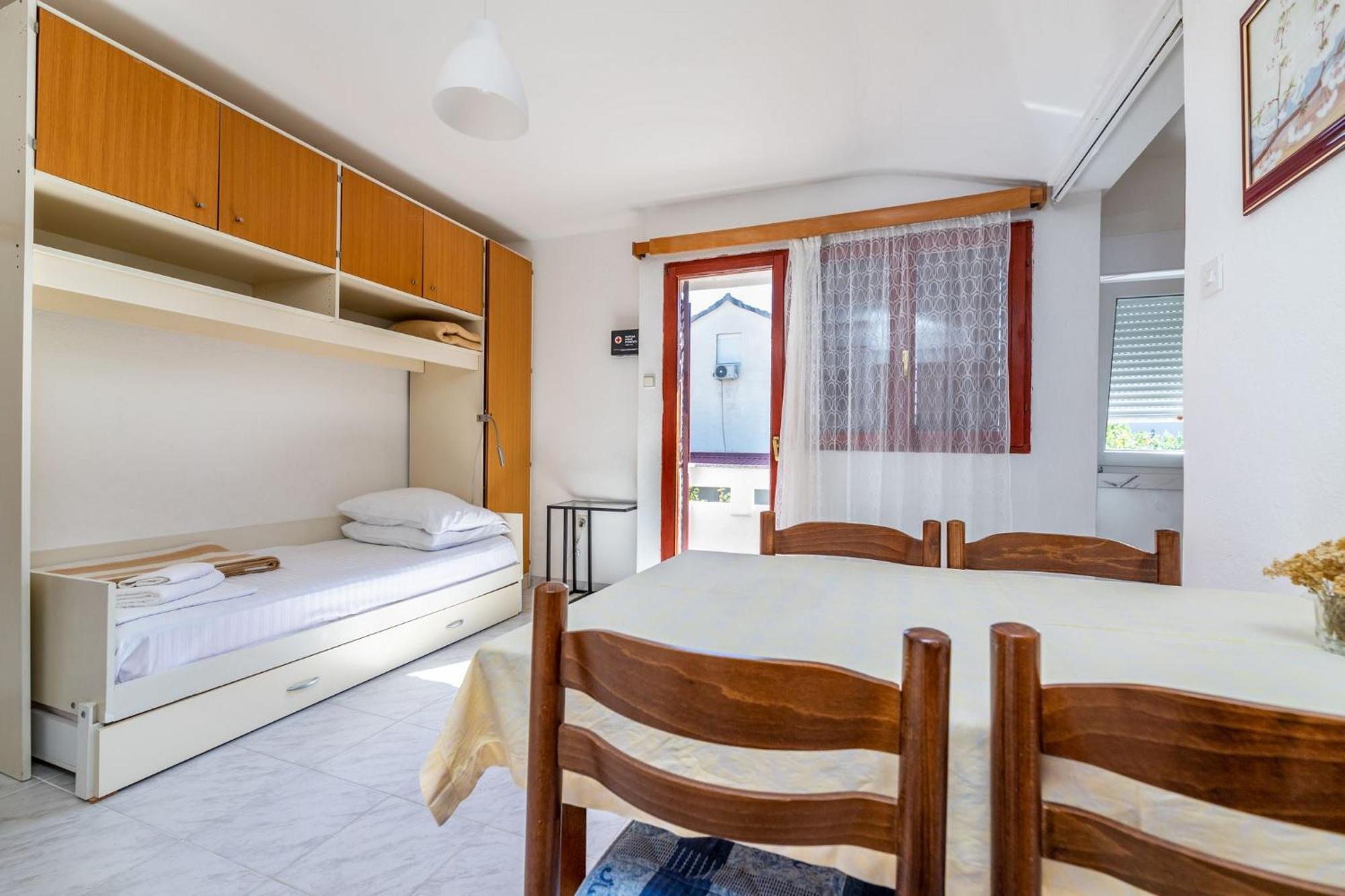 Apartments Janko Zarok Baska  Luaran gambar