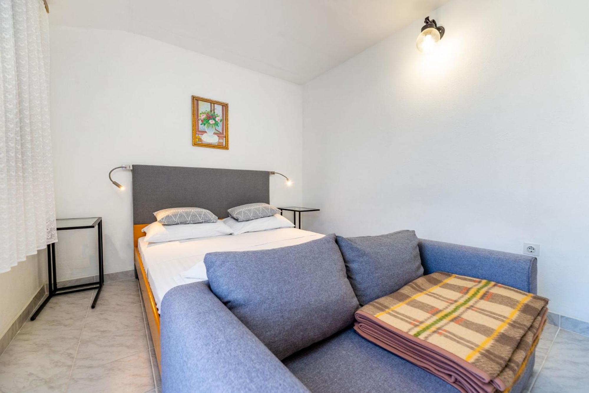 Apartments Janko Zarok Baska  Luaran gambar
